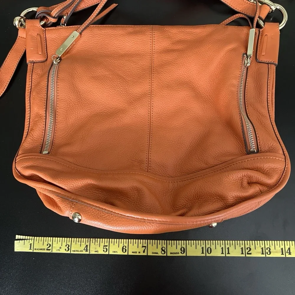 B Makowsky Leather Hobo Shoulder Bag Slouchy Y2K Boho Crescent Moto Zip Pocket